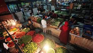 Pedagang Pasar Lumpur Kuansing Kembali ke Tempat Lama